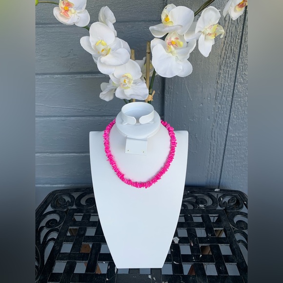 Hot Pink Necklace!  16",  Adorable, and ready for Summer! - Picture 1 of 6